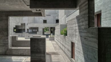 Concrete based wall patio design